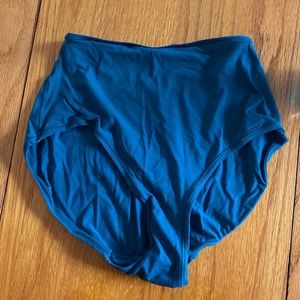Skims fits everybody full brief. Teal XS